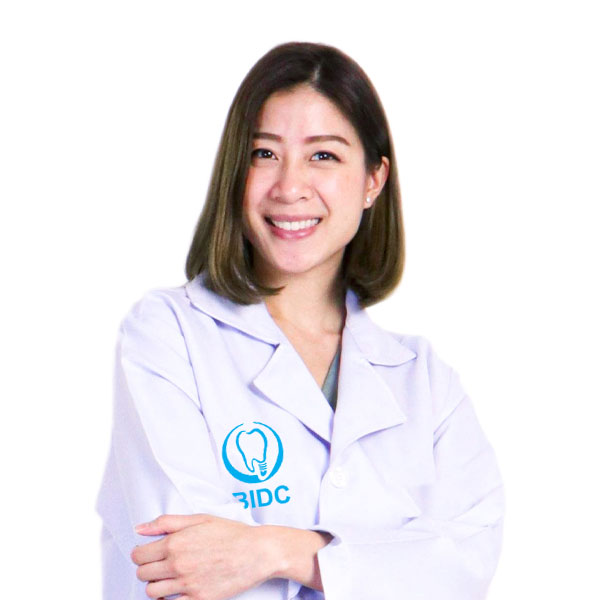 ทันตแพทย์หญิง ปิยอร เจนวิทยาพันธ์