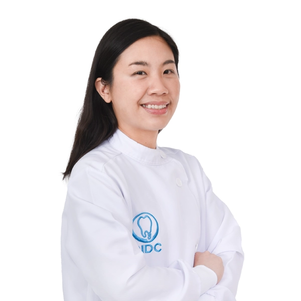 ทันตแพทย์หญิง จุฑาสินี พรพลศรัณย์