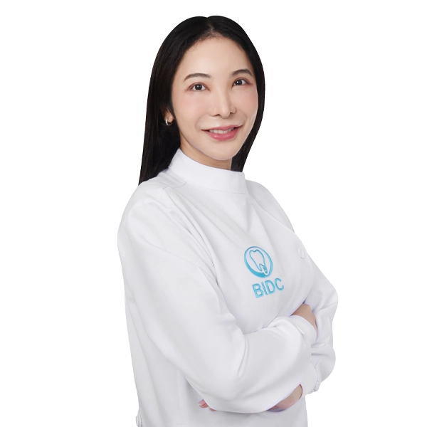 ทันตแพทย์ ภรณ์ณัฎฐ์ สนจิตร์ DDS., MSc., (สาขาทันตกรรมบูรณะ และตกแต่งฟัน)